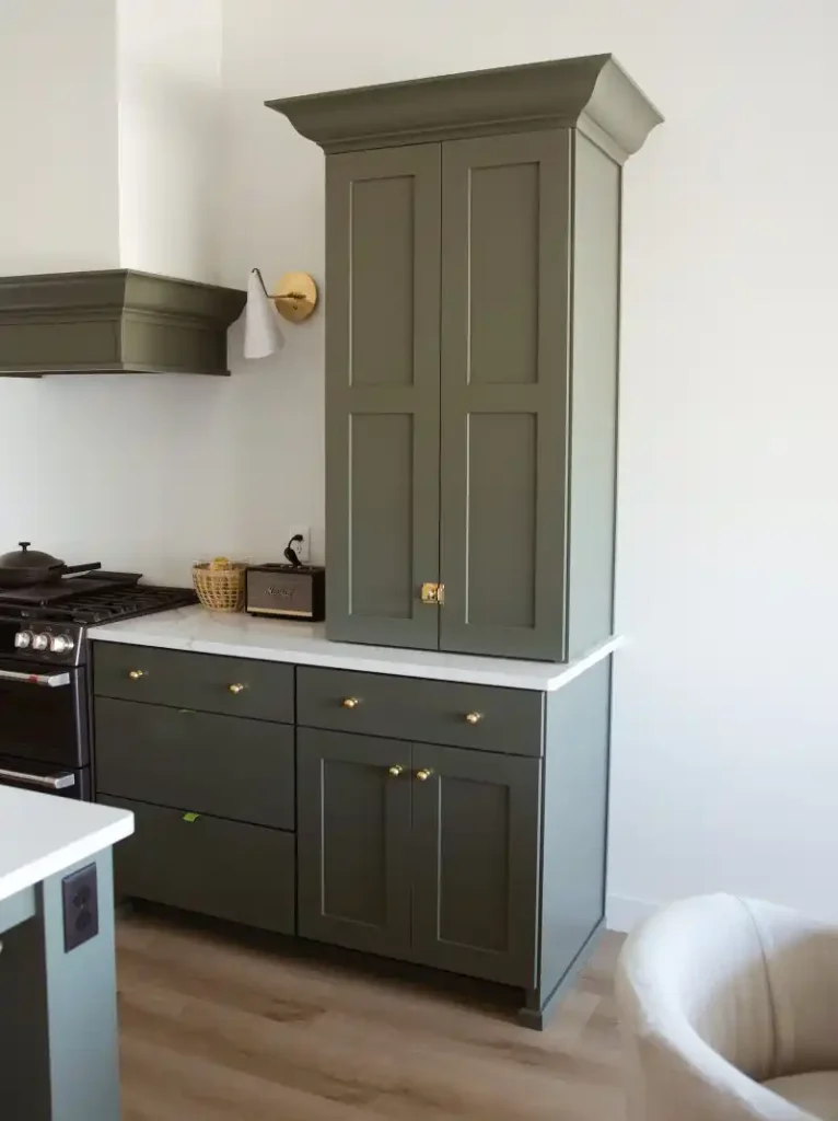 Carrara Olive green