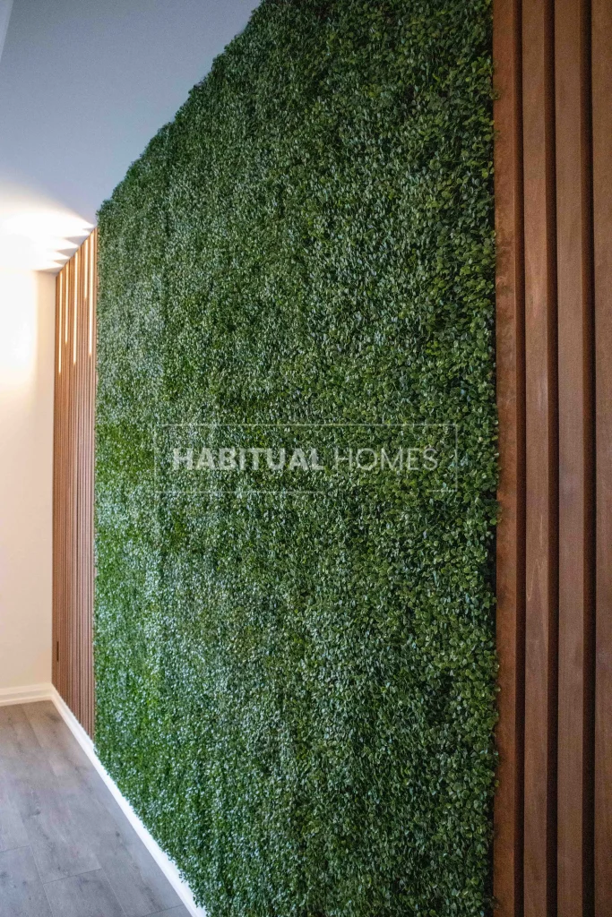 Steve-Townhouse-Custom-Wall