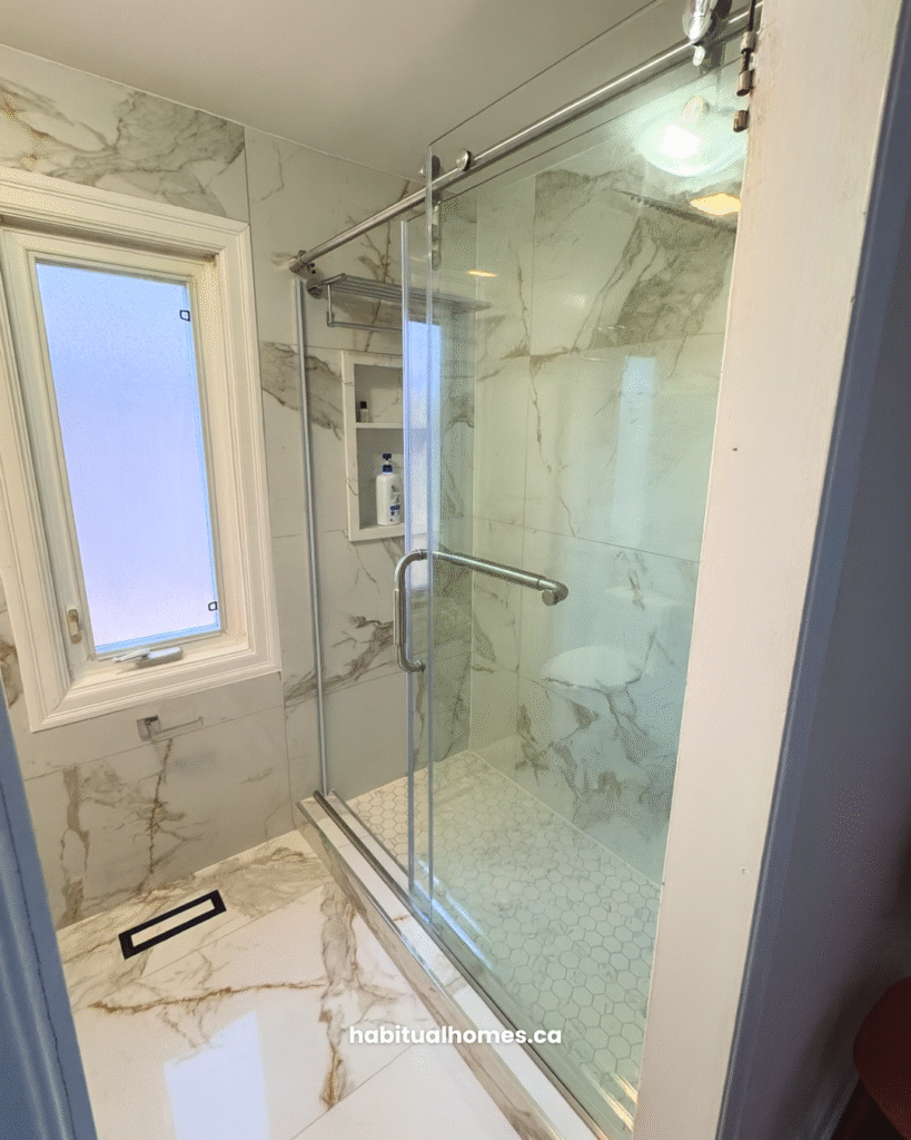 ajax-bathroom-before-tub-area-habitual-homes.jpg