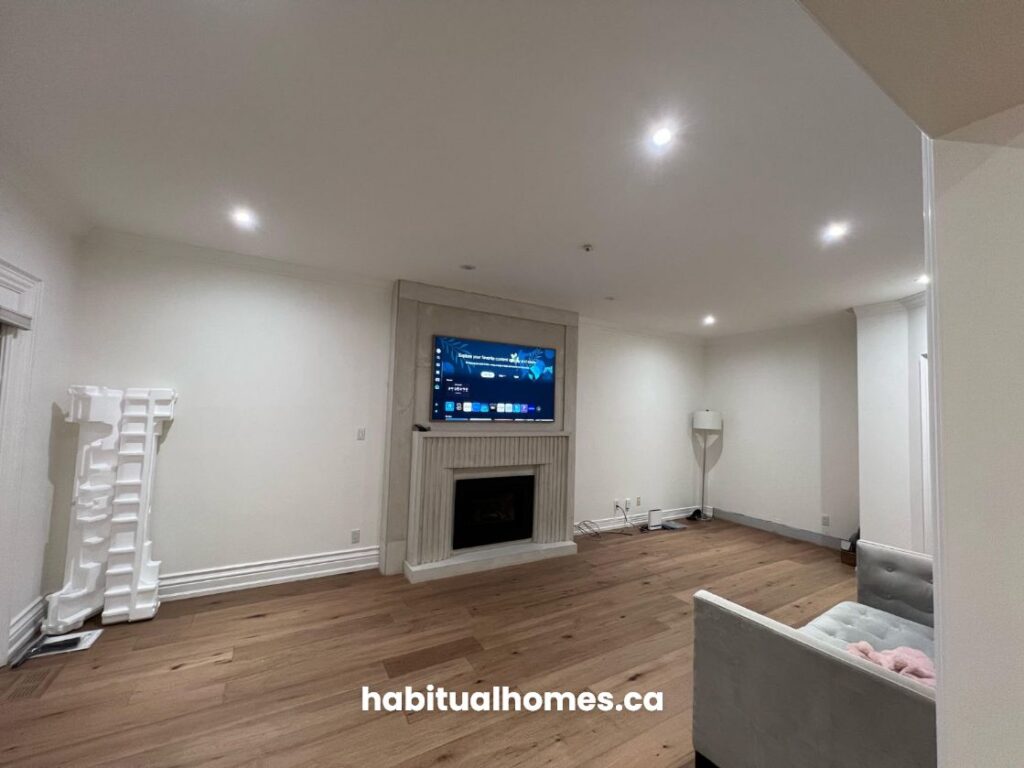 living-room-before-built-ins